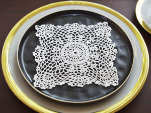 6" square crochet doily